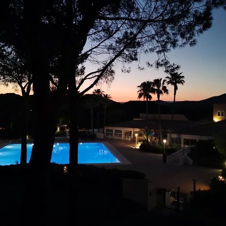 Résidences du golf Saint-Raphaël Esterno foto