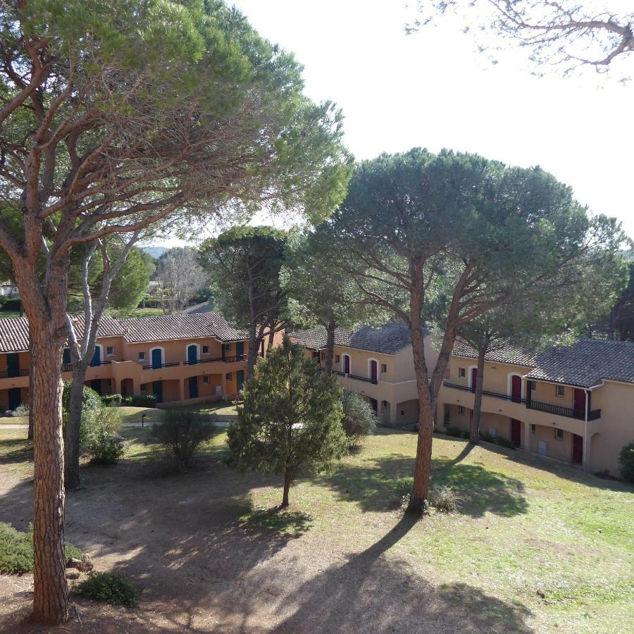 Résidences du golf Saint-Raphaël Esterno foto